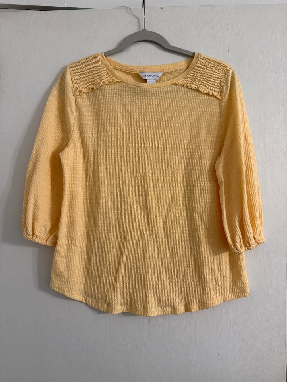 Liz Claiborne Soft Yellow/Peach Crinkle 3/4 Sleeve Blouse